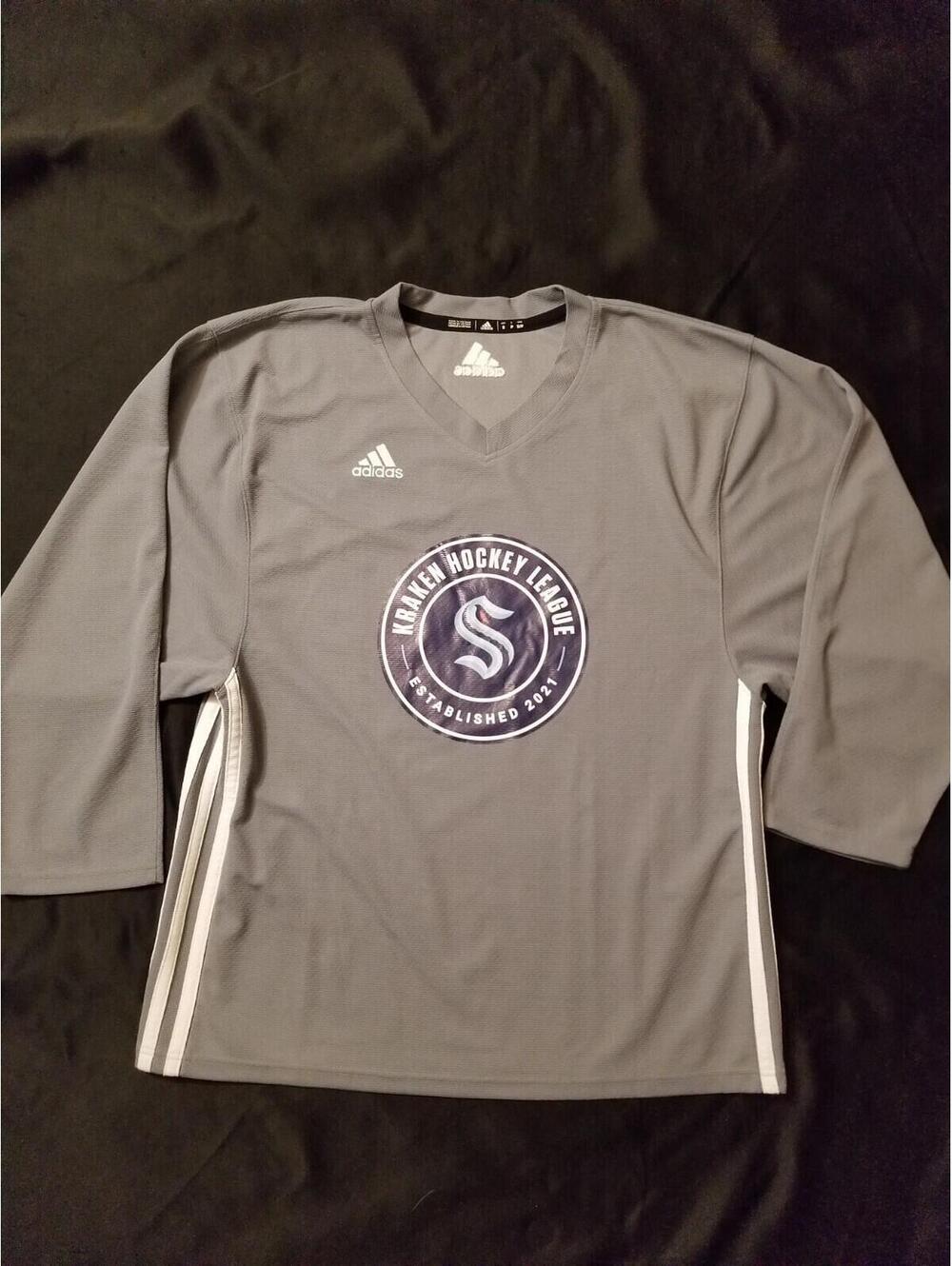 Seattle Kraken Hockey League Adidas Mens S - M Aditeam Practice Jersey Grey #42